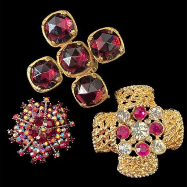 Vintage costume brooches