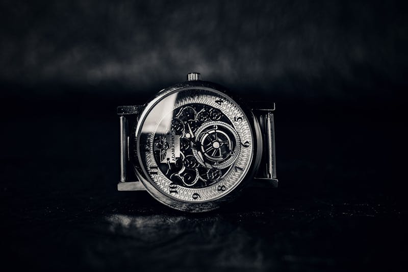 Vintage Watches: What to Look for at Auction